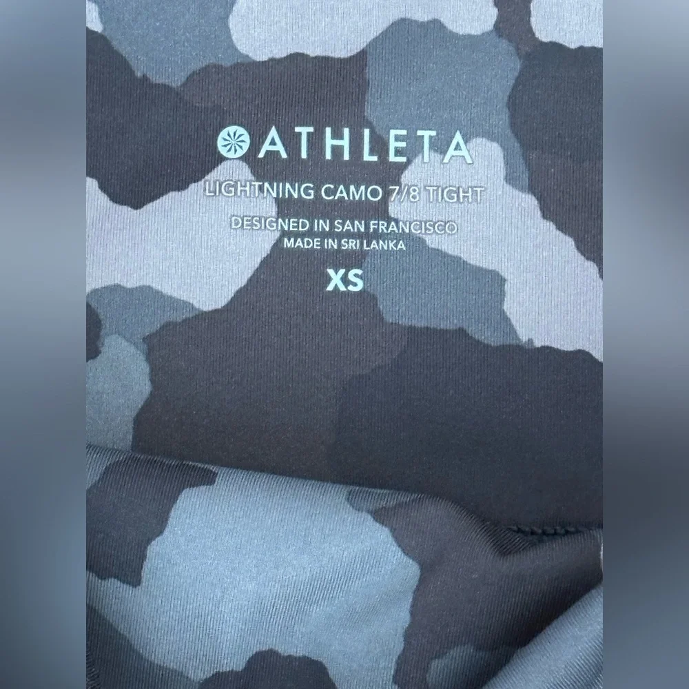ATHLETA Lightning Camo 7/8 Tight Legging Size XS - Picture 4 of 16